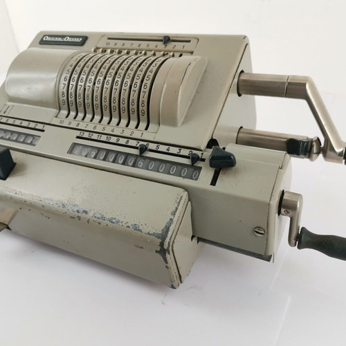 Original Odhner calculator used, functional