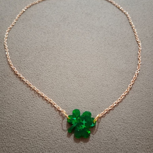 Clover Necklace new, green and gold