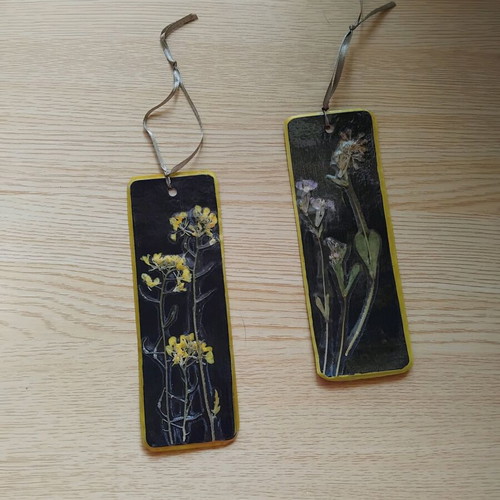 Handmade bookmarks with dried flowers set of 2, new