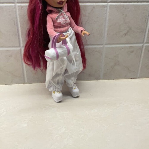 Rainbow High Milan Berrymore doll like new