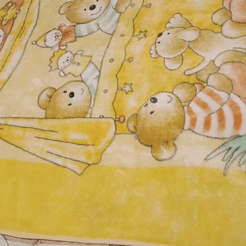 Baby blanket like new, soft, Spanish origin