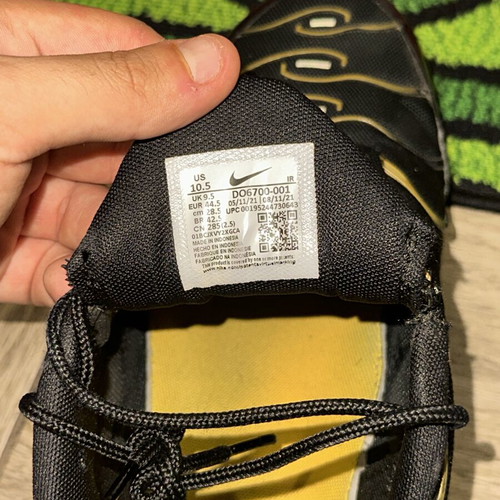 Nike TN Airmax Plus sneakers like new, size 44.5, black and gold