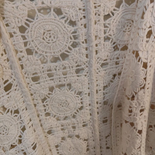 Zara knitted jacket cardigan no L like new, white