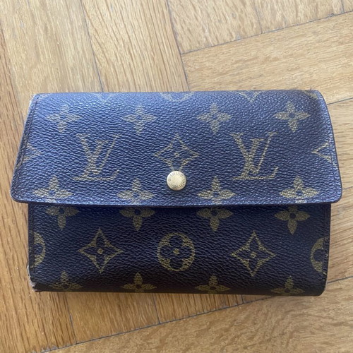 Louis Vuitton vintage wallet used, classic monogram, brown