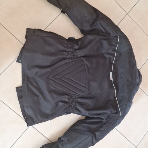 Motorcycle jackets like new, pack of 2 with winter lining, sizes small and xlarge