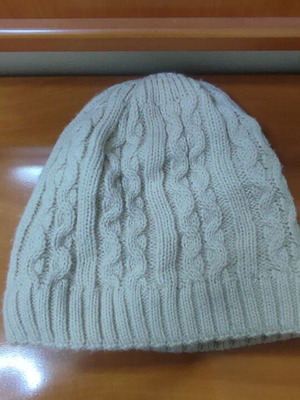 Knitted beanie hat, beige, warm with fur lining