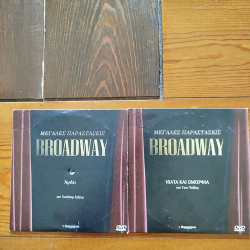 Broadway Great Performances DVD set like new with subtitles