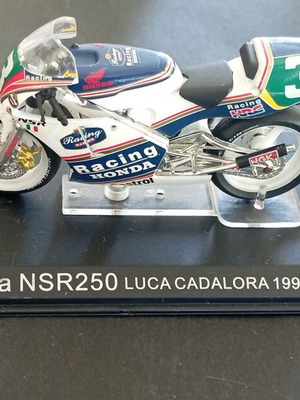 Honda NSR 250 Luca Cadalora 1991 συλλεκτικό μοντέλο σαν καινούργιο