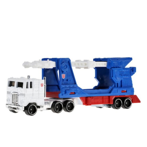 Hot Wheels Transformers Ultra Magnus toy car, sealed