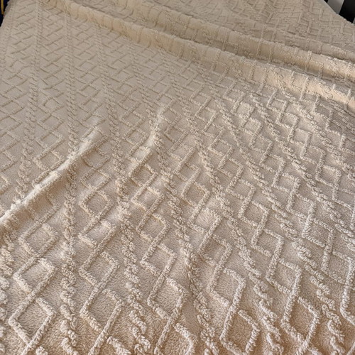 Waterproof fleece blanket beige like new
