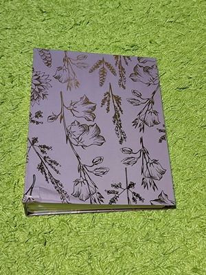 Photo album 10x15 new, holds 200 photos