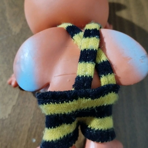 Willie (Maya the Bee) figure used, vintage 80s collectible