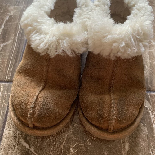 Ugg low boots used, size 32.5, beige