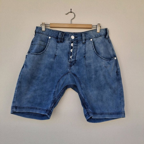 Rutme denim shorts size M like new, blue