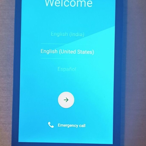 Lenovo Vibe A2020a40 used, black, Android, camera up to 7.9 MPixel