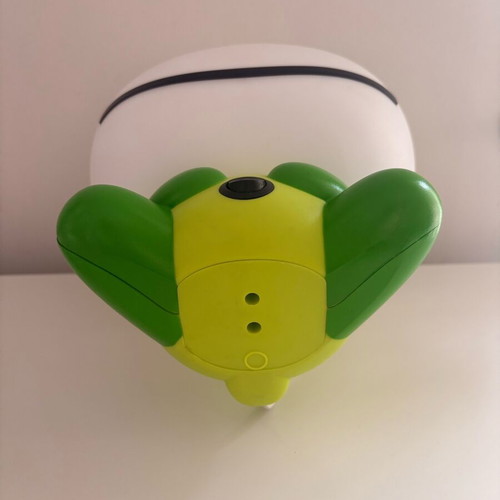 Children's decorative frog lamp like new, green plastic