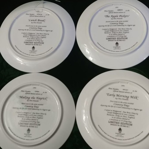 Bradex wall plates set of 4 Wedgwood fine bone china 1992 new