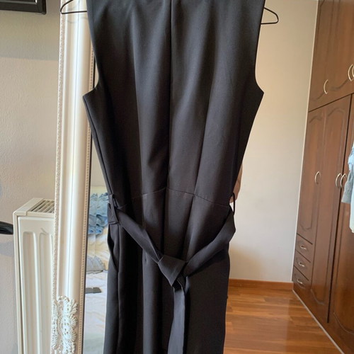 Lynne women's dress skort like new, size S/36, black
