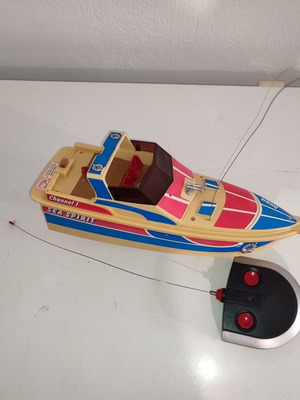 Dickie remote control boat used