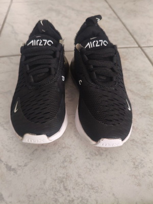 Παιδικά παπούτσια Nike Air Max 270 νούμερο 29 σαν καινούργια, μαύρο-άσπρο