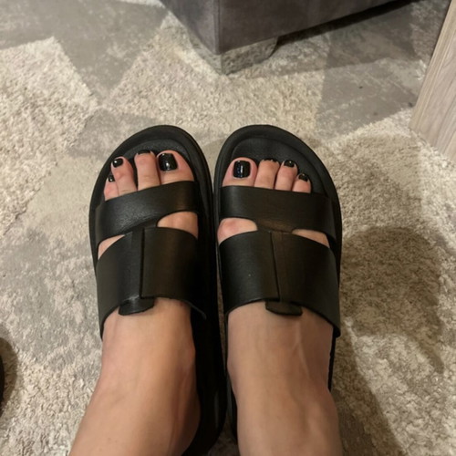 Black low sandals like new with soft sole