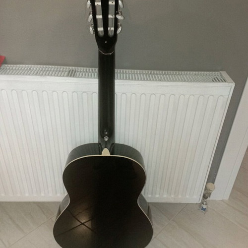 Classical guitar 4/4 used with case and footstool option
