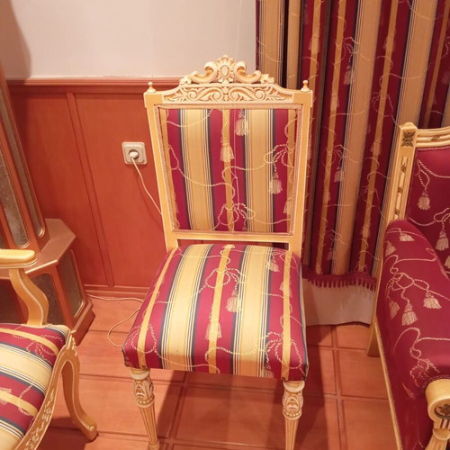 Handmade dining table with 4 chairs like new, neoclassical baroque style