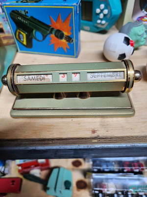 Ημερολόγιο γραφείου vintage μεταχειρισμένο, perpetual calendar