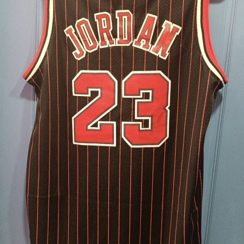 NBA Bulls 23 Jordan jersey new, authentic