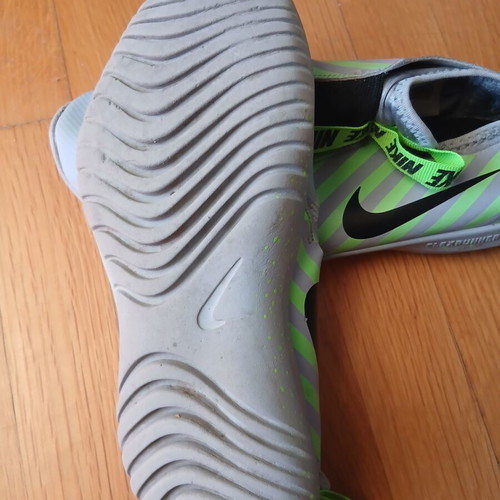 Nike slip-on athletic shoes used, size 40, gray and green