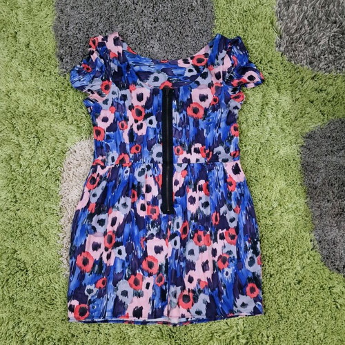 River Island dress with floral pattern, size L, like new