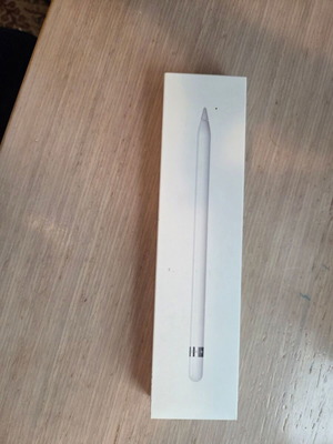 Apple Pencil 1-во поколение (A1603) неизползван с подарък Maglus стилус