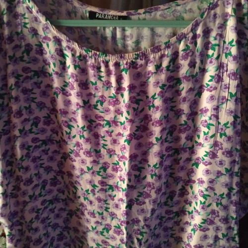 Paranoia T-shirt size S like new, multicolor