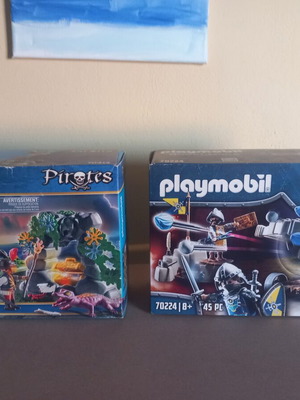 Playmobil Knights and Pirates sets 70224 and 70414