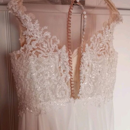 Elyssee wedding dress like new, white, sizes XL and XXL