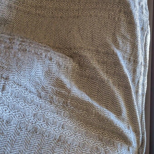 Throw blanket new, 160x220 cm, gray geometric pattern with tassels