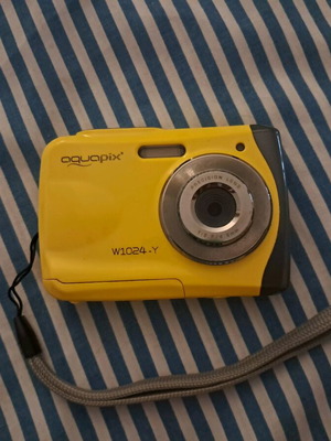 Waterproof Camera Aquapix W1024-Y like new
