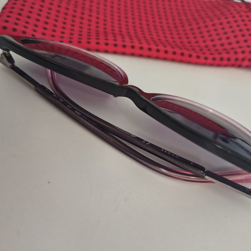 Guess children's sunglasses with pink frame and purple lenses