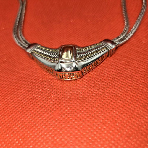 John Medeiros vintage jewelry set like new, made in USA
