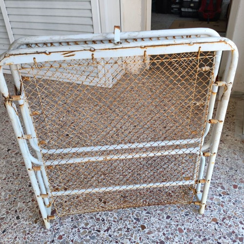 Folding metal single bed frame without mattress