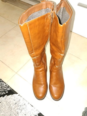 Tabba Boots No 36 Used With Signs of Wear
