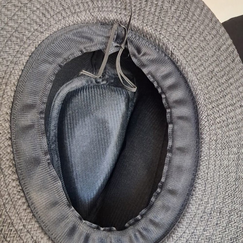 Handmade hat with painted design, new, adjustable size, black and blue