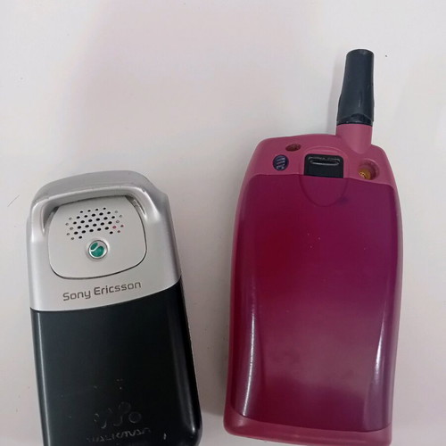Sony Ericsson 720e like new with bonus second phone