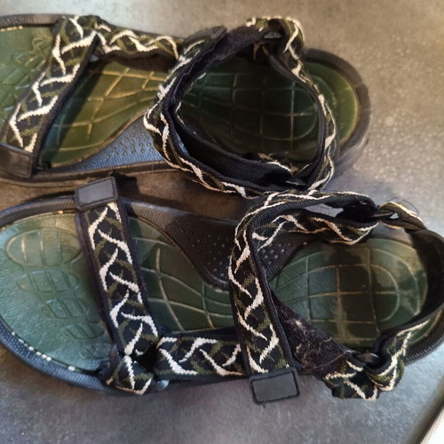 Hiking sandals size 38 used, green and black adjustable straps