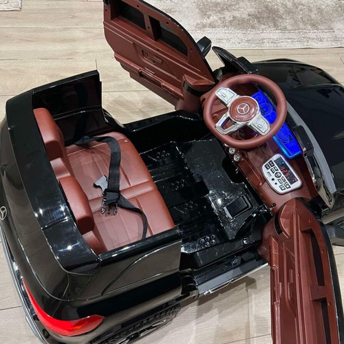 Mercedes electric car two-seater like new