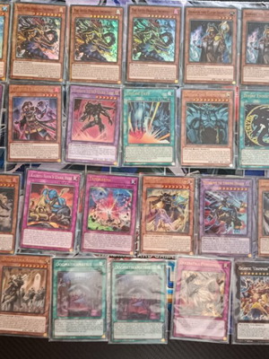73 Yu-Gi-Oh! cards