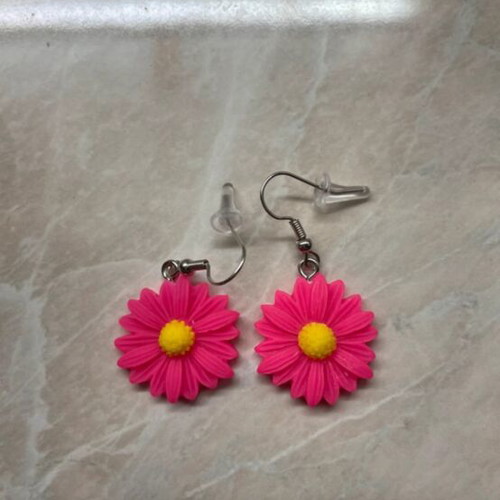 Pink Daisy Earrings like new