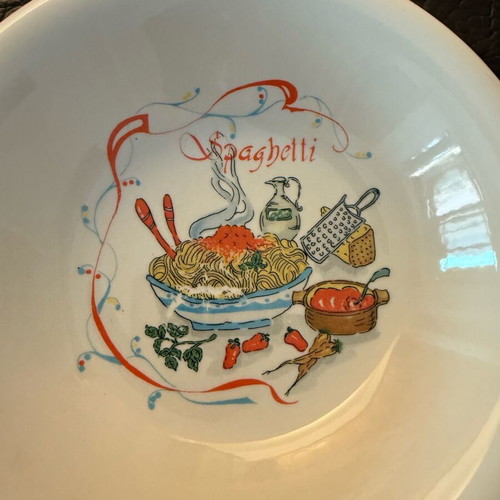 Ceramic pasta serving bowls vintage new
