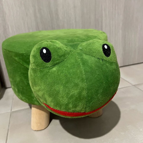 Frog Kids Stool like new with wooden legs