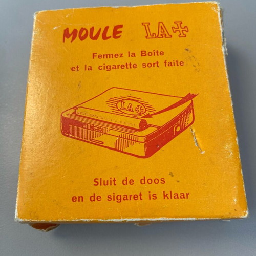 Collectible Moule LA+ French cigarette roller like new
